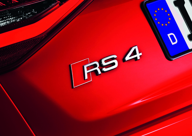 Symbol RS oznacza, że auto zostało opracowane przez inżynierów z firmy quattro GmbH. Jest to gwarancja wysokich osiągów i sportowych wrażeń za kierownicą.